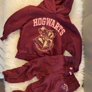 H&M Harry Potter Hogwarts sweatshirt and sweat pant set